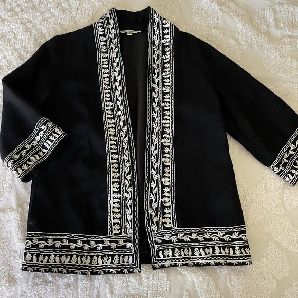 TravelSmith Wool Jacket Womens Black Embroidered Hidden Pockets Lagenlook Boho M - Picture 3 of 14